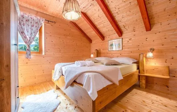 Lika Mazini Villa Gračac